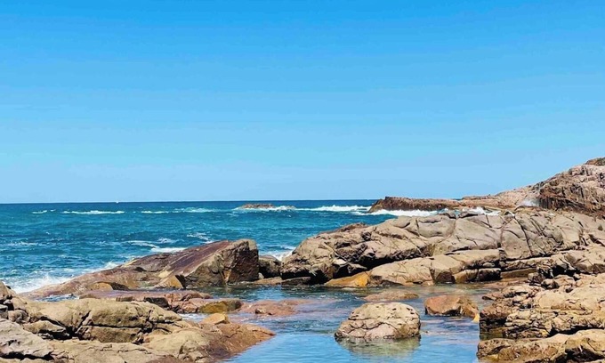 Anna Bay House | Casa Del Maya-HOUSE by the Sea, A/C, Deck Waterviews, New & Renovated, Pets