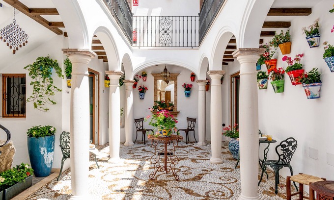 Historic Center of Estepona Apartment | Casa del Patio - Boutique Apartments
