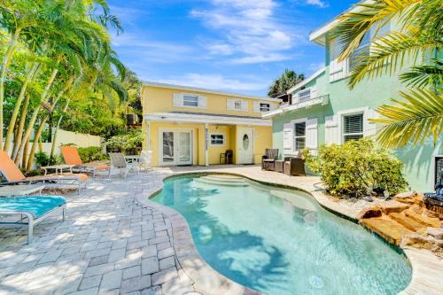 Bradenton Beach Apartment | Casa Del Sol B