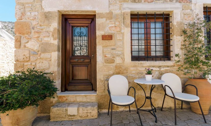 Old Hersonissos Apartment | Casa Di Veneto - Double Room by Estia