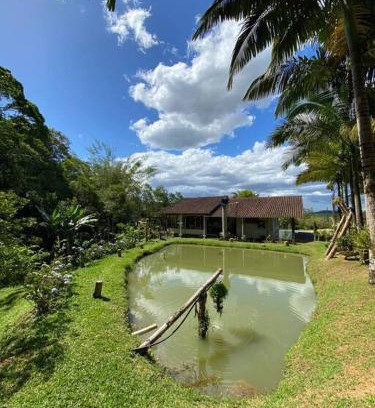 Guaramirim House | casa do lago, paz e sossego.