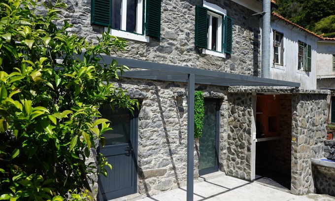 Machico Cottage | Casa do Lombo nSmall cottage house between Machico and Porto da Cruz