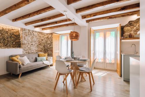 Sesimbra Apartment | Casa do Tio Farinha by RNvillage