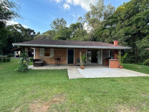 Lamenha Pequena Ski Chalet | Casa em Chácara Tijolinho a vista
