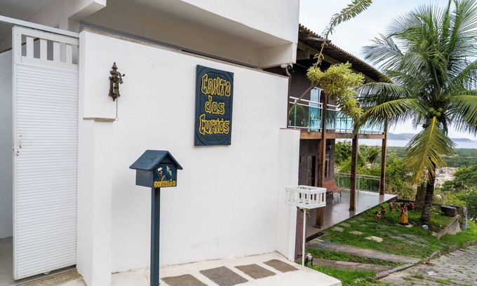 Cabo Frio Ski Chalet | Casa em cond. com lazer completo, Wi-Fi e garagem