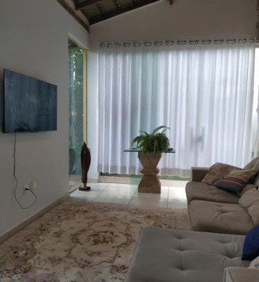 Paranoa House | Casa em condomínio aconchegante e cheia de estilo