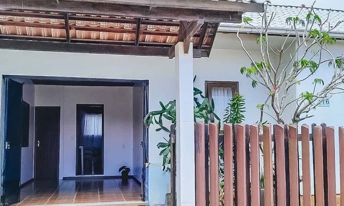 Laguna House | Casa em Santa Catarina conforto e boa localização