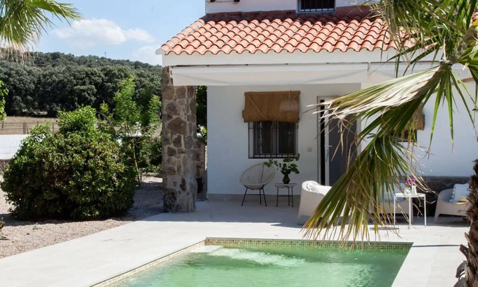 Mejorada House | Casa en el Campo con Piscina