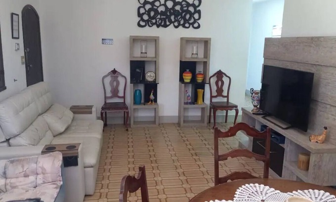 Sao Pedro da Aldeia House | Casa Estilo Colonial, Tranquila e Perto de Tudo!