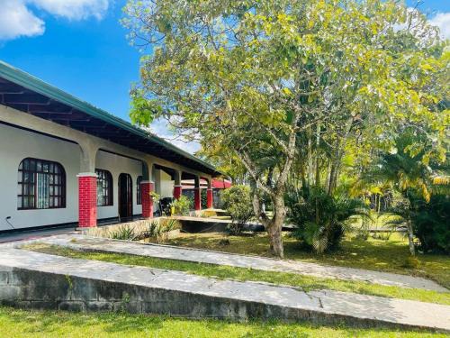 Daniel Flores House | Casa Eva Lodging Costa Rica