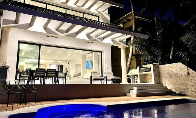 Zona Hotelera Villa | Casa F