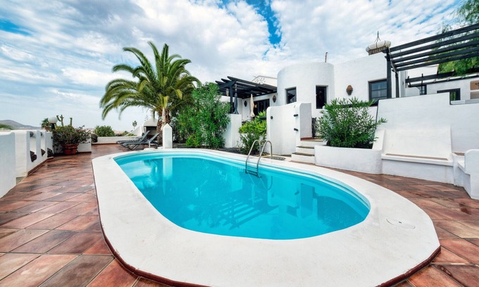 Nazaret Ski Chalet | Casa Felix - Private Pool, Pool Table and BBQ By Lanzarote Vacation Homes
