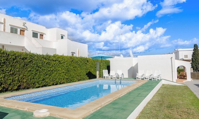 Cala d'Or Ski Chalet | Casa Fiol - House In Cala D'or. Free Wifi
