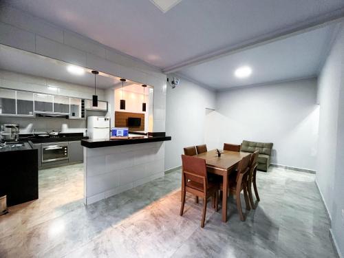 Alto Paraiso de Goias Ski Chalet | Casa Flor de Jacarandá