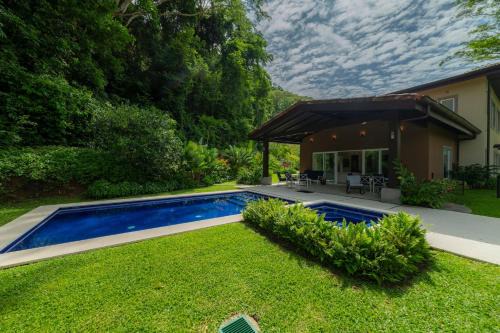 Jaco Villa | Casa Forest 4 bdrs private pool in Los Suenos