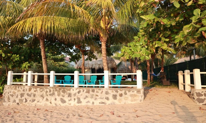 Acajutla House | Casa Frente a la Playa-salinitas