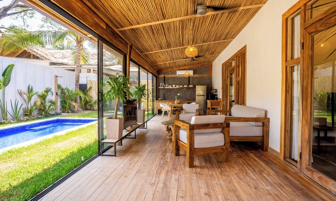 Carmen House | Casa Heaven Santa Teresa
