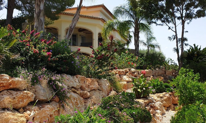 Javea Villa | Casa Hispano - 210 sqm villa for 4 people with 2,000 sqm Mediterranean garden