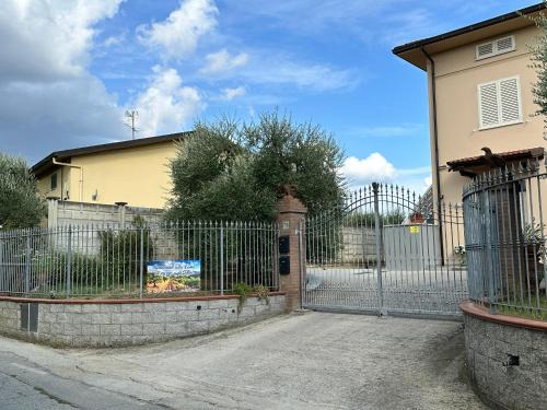 Lamporecchio House | Casa in mezzo agli Ulivi