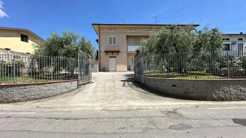 Lamporecchio House | Casa in mezzo agli Ulivi