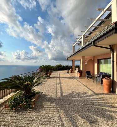 Marina di Zambrone House | Casa indipendente con vista mare