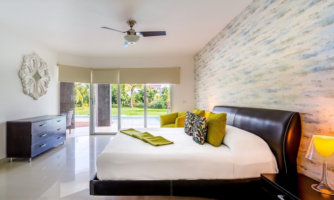 Puerto Juarez Condo | Casa Iris 2 Bedroom Condo by Redawning