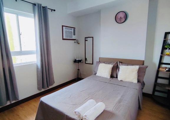 Cagayan de Oro Apartment | Casa Ison at MesaVerte Residences - Condo at CDO city center with free use of swimming pool