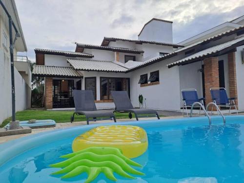 Jurere Internacional House | Casa Jurerê Internacional | 3 quartos | piscina | churrasqueira | 300m do mar.