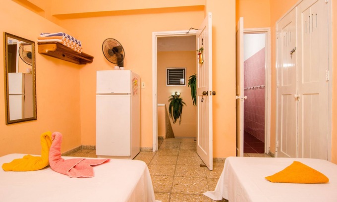 Centro Havana Bed & Breakfast | Casa klensy y Danny