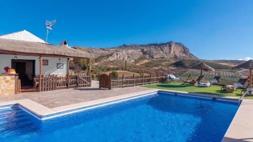Antequera House | Casa La Pradera Antequera by Ruralidays
