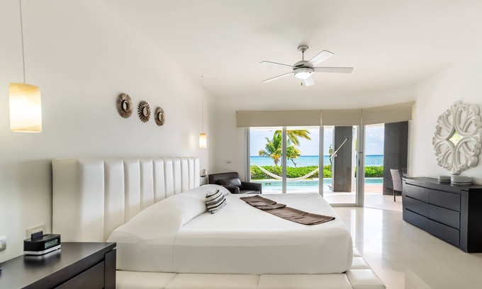Puerto Juarez Condo | Casa Las Olas 2 Bedroom Condo by Redawning