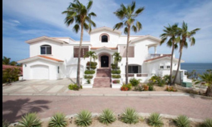 Cabo Bello Villa | Casa las vistas