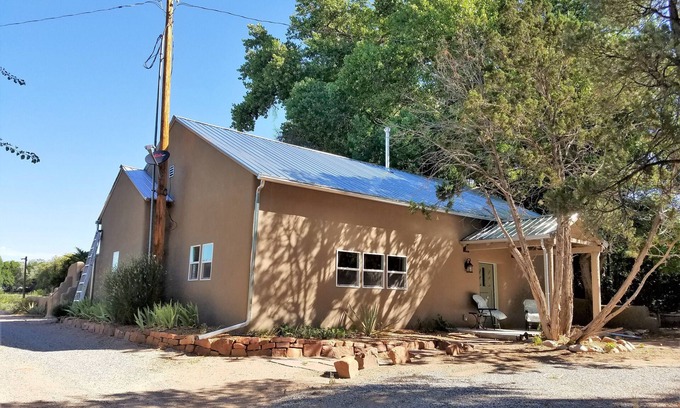 Nambe House | Casa LaVina at "Casitas on the Vineyard" in Nambe, Santa Fe County, NM