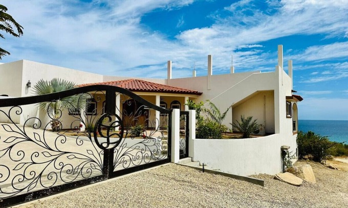 Buenavista Apartment | Casa Linda Hillside Buenavista