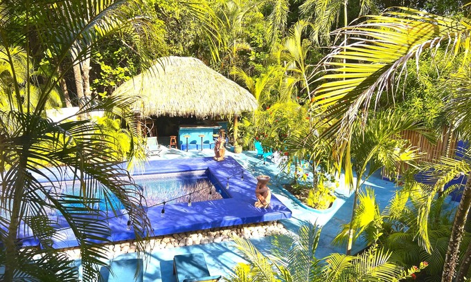 Esterillos Oeste House | Casa los Sueños - Beachfront house with pool