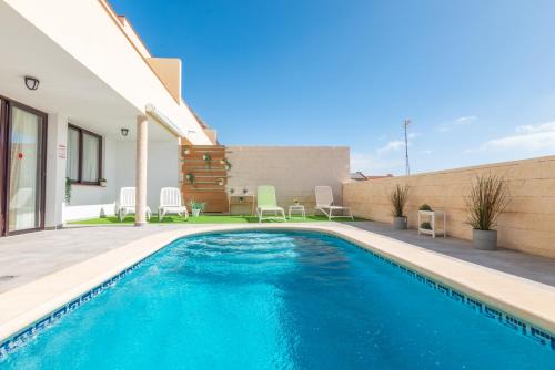 El Medano House | CASA LOS TEJALES with climatized private pool