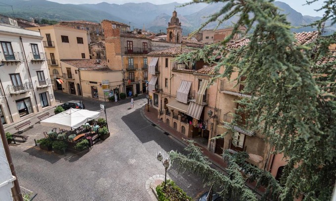 Castelbuono Apartment | Casa Lucia