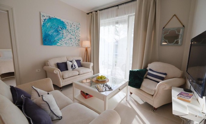 Ishem Apartment | Casa Lura at Gjiri i Lalzit, San Pietro Beach