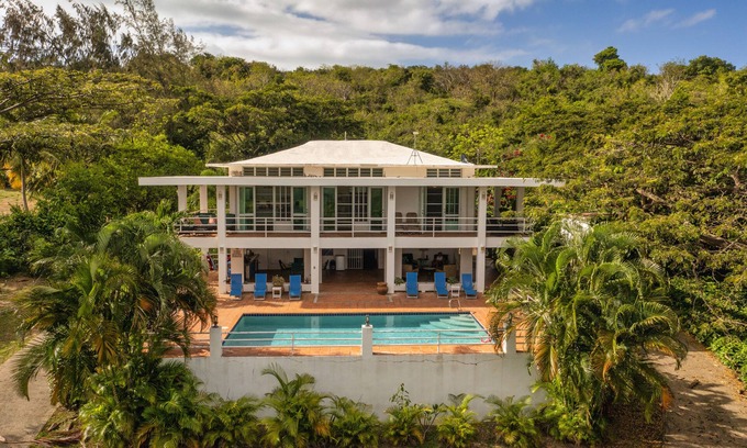 Puerto Real House | Casa Mañana Vieques, Perfect for your large family or group!