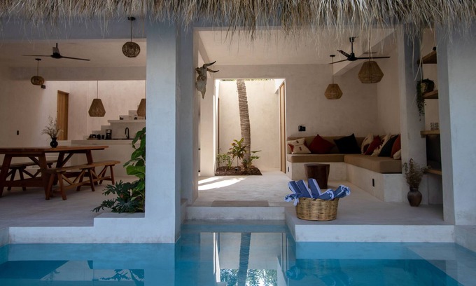 Emiliano Zapata House | Casa Madrina LA Punta