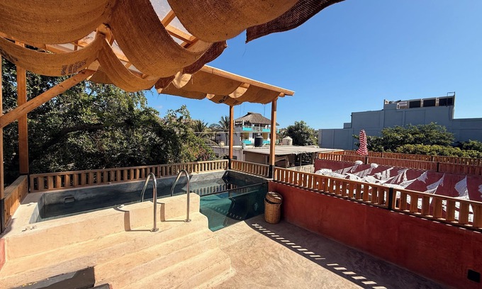 Brisas de Zicatela Bed & Breakfast | Casa Malagua Hotel Boutique
