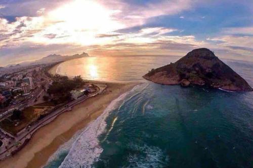 Recreio dos Bandeirantes Villa | Casa Mar Azul do Pontal à 5 minutos da praia
