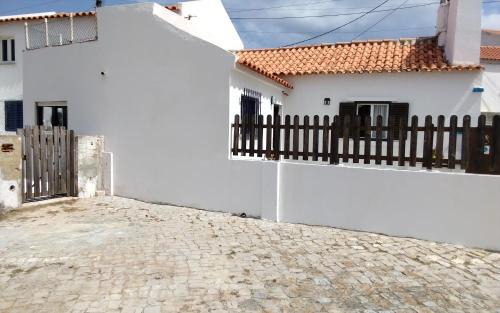 Azenhas do Mar House | Casa Mar e Sol