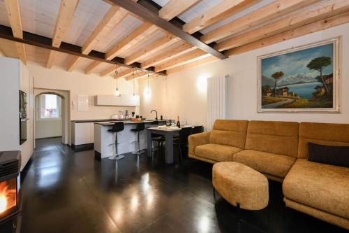 Salo House | Casa Margherita - new house in the ancient hamlet