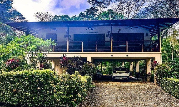 Coronado House | Casa Marriott 2, Lush Jungle ,Walk in Beach Pool, Private Waterfall, Muy Bonito!