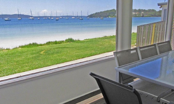 Corlette House | Casa Martins Absolute Waterfront House