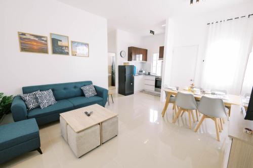 Dauis Villa | Casa Max - Bohol Staycation