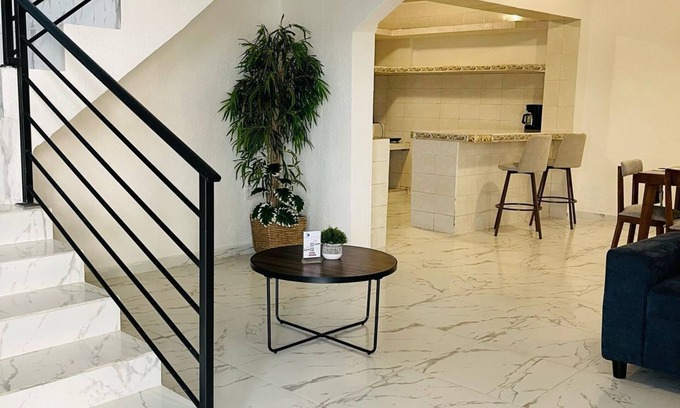 El Chiflon House | Casa Mayor