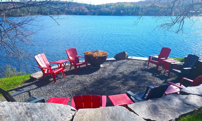 Dorset Cottage | *Casa Mia* Waterfront Cottage on Beautiful Lake of Bays - Dorset