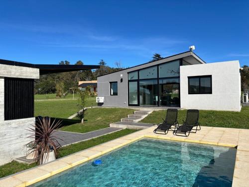 Sierra de los Padres House | Casa Moderna, Parrila & Pileta en el Centro